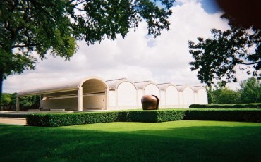 Louis Kahn: Kimbert Art Museum