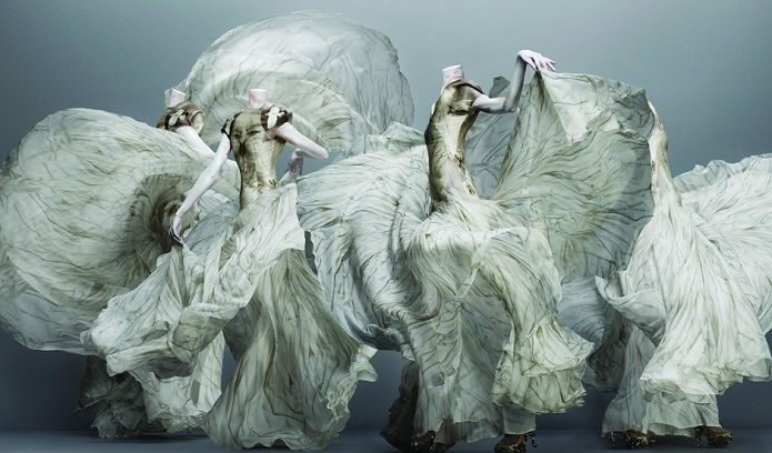 Metropolitan Museum: Alexander McQueen - Savage Beauty