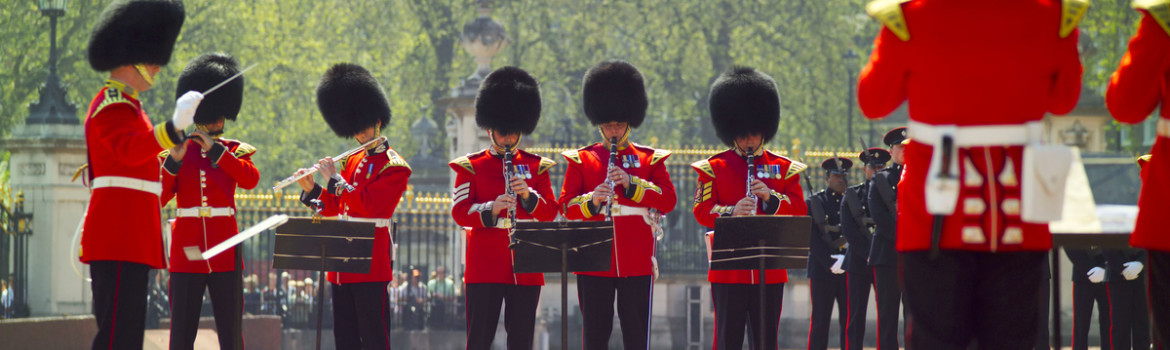 Buckingham Palace: Changing of the Guards