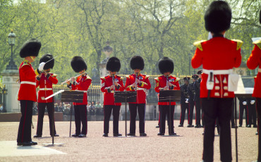 Buckingham Palace: Changing of the Guards