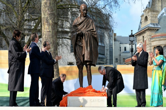 British PM unveils Mahatma Gandhi statue in London