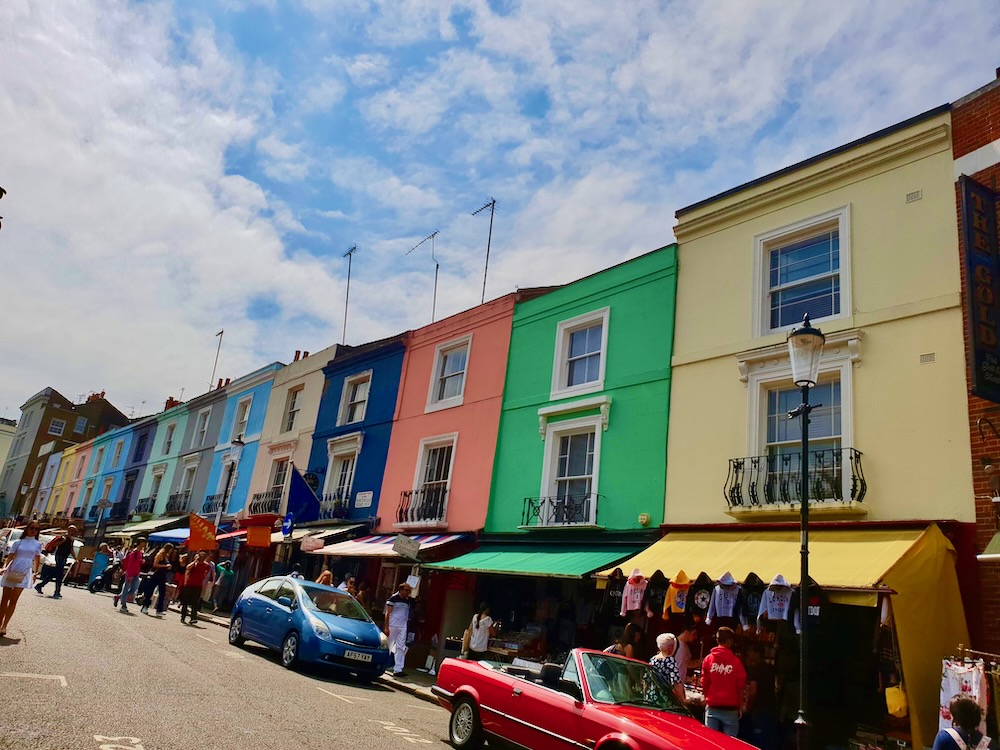 Street in Notting Hill. Photo Credit: © Ursula Petula Barzey.