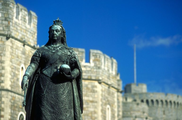 Golden Jubilee - Queen Victoria Statue outside Windsor Castle, Windsor, Berkshire, England.