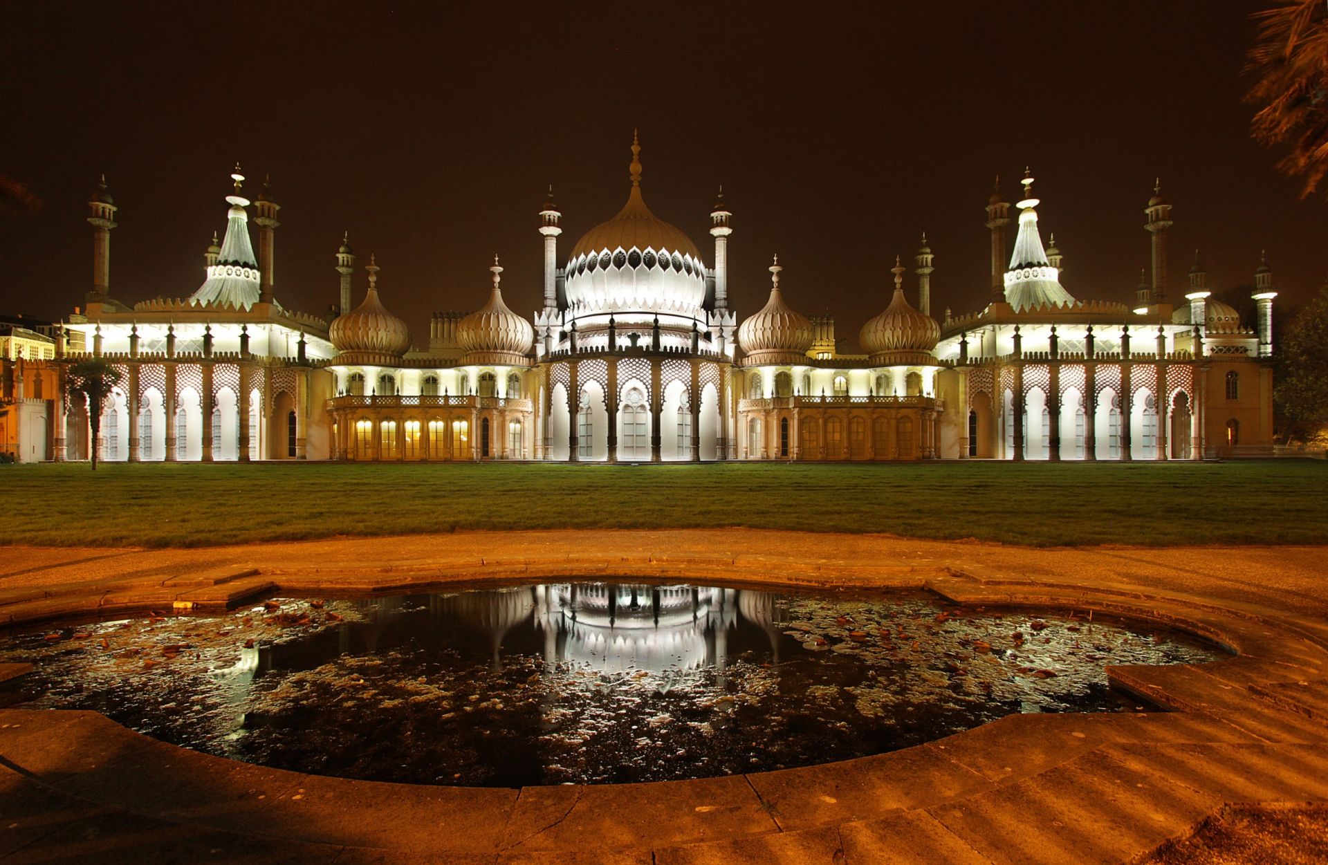 Architecture Brighton Pavilion. Photo Credit ©Diego Torres/Pixabay