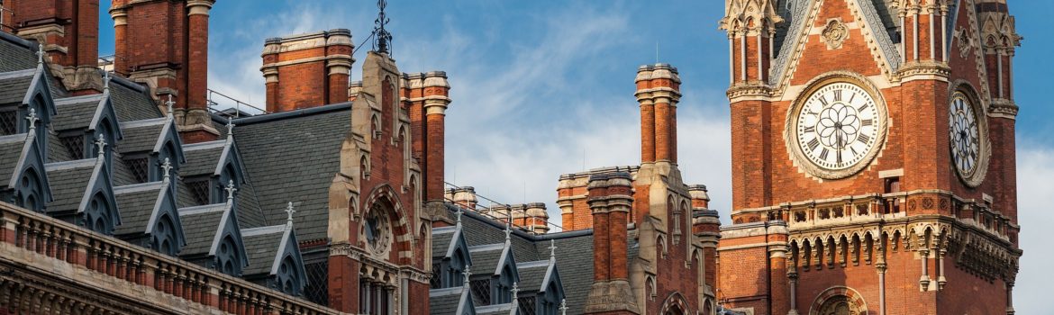 London Architecture - Roof of St. Pancras Renaissance Hotel. Photo Credit: ©tpsdave/Pixabay.