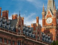 London Architecture - Roof of St. Pancras Renaissance Hotel. Photo Credit: ©tpsdave/Pixabay.