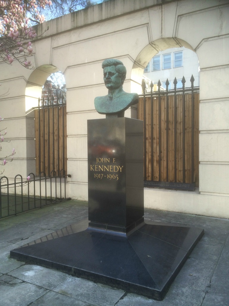 Statute of United States President John Fitzgerald “Jack” Kennedy in London. Photo Credit: ©Edwin Lerner. 