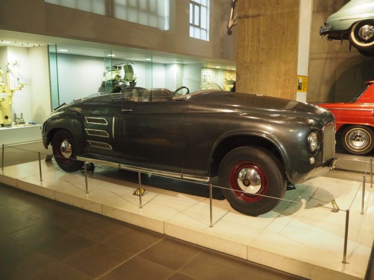 Science Museum: Rover Gas Turbine Car JET 1, 1950. Photo Credit: © Ursula Petula Barzey.