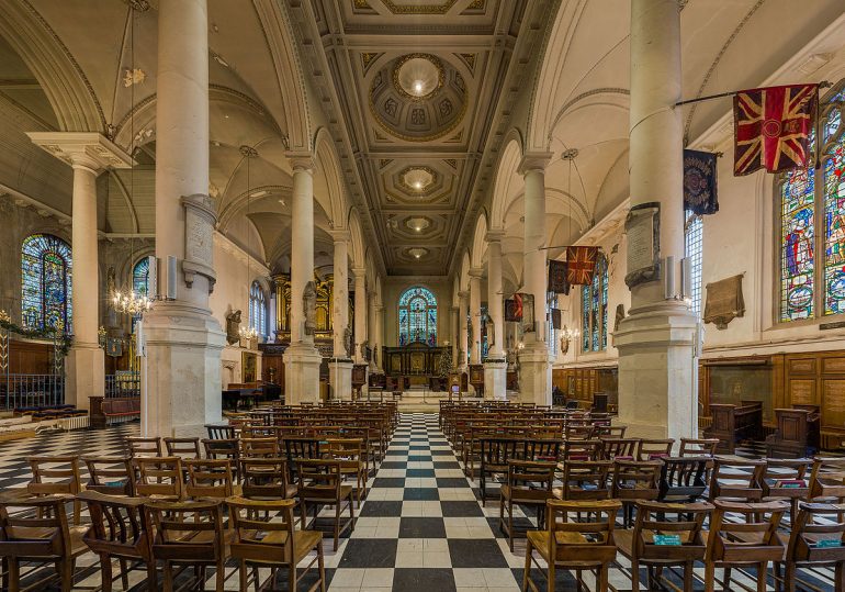 St. Sepulchre-without-Newgate Interior. Photo Credit: © Diliff/Wikimedia Commons.