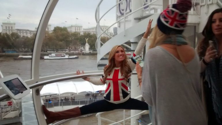 NFL International Series: Cheerleaders at London Eye. Photo Credit: © Sarah Reynolds.