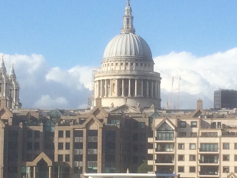 Bloomberg Building in London_View of St Paul's Cathedral.