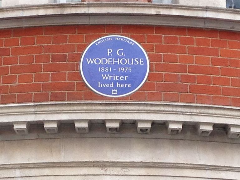 English Heritage Blue Plaque for P.G. Wodehouse in London. Photo Credit: © Gareth E Kegg via Wikimedia Commons.