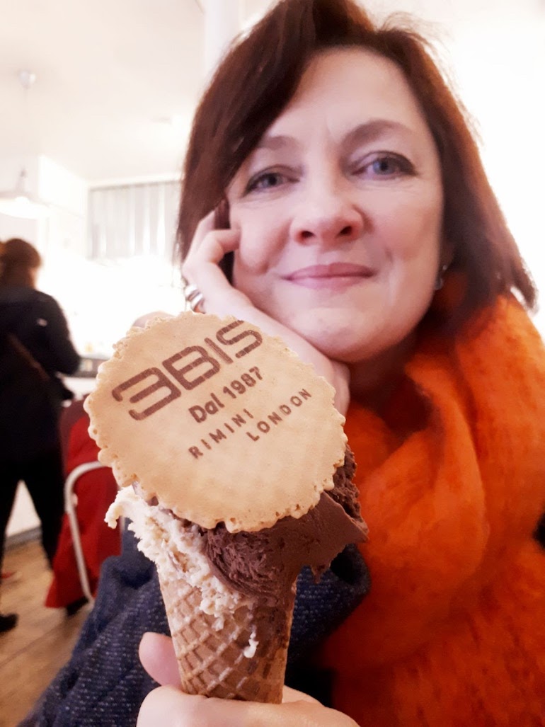 Blue Badge Tourist Guide Diane Williams at Gelateria 3Bis Borough Market in London. Photo Credit: © Diane Williams.