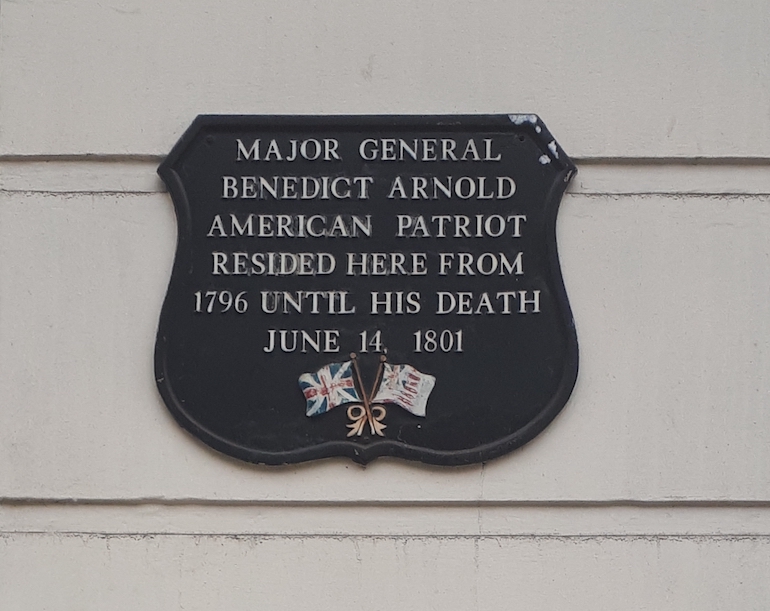 Major General Benedict Arnold black plaque in London. Photo Credit: © Mike Armitage.