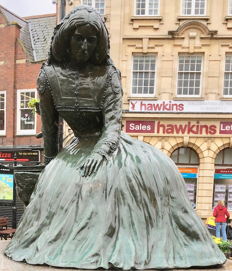 George Eliot Statue in Nuneaton. Photo Credit: © Edwin Lerner. 