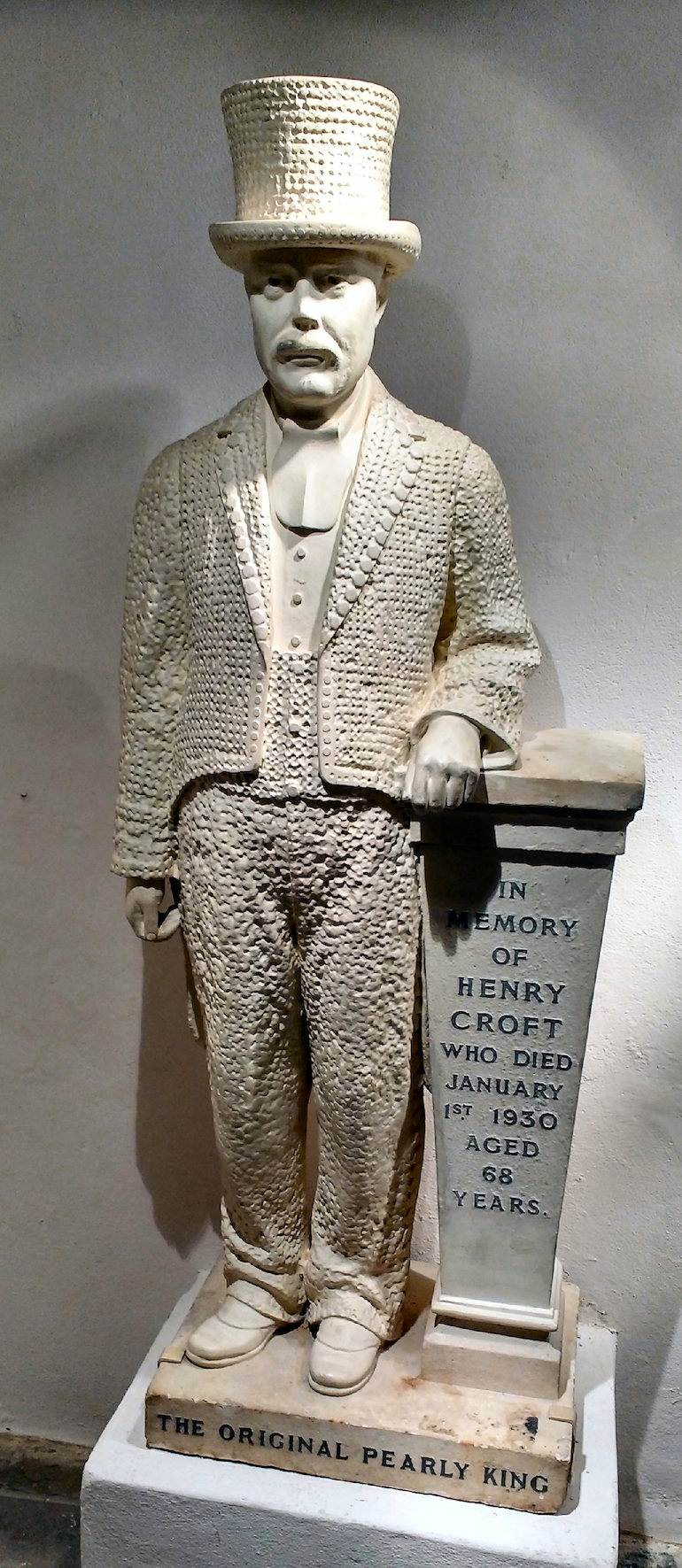 Henry Croft statue located in St Martins in the Fields in London. Photo Credit: © Andy Scott via Wikimedia Commons.