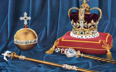 Crown Jewels of the United Kingdom. Photo Credit: © Public Domain via Wikimedia Commons.