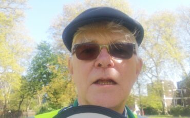 Steve Fallon monitoring in Victoria Park, Bow, East London. Photo Credit: © Steve Fallon.