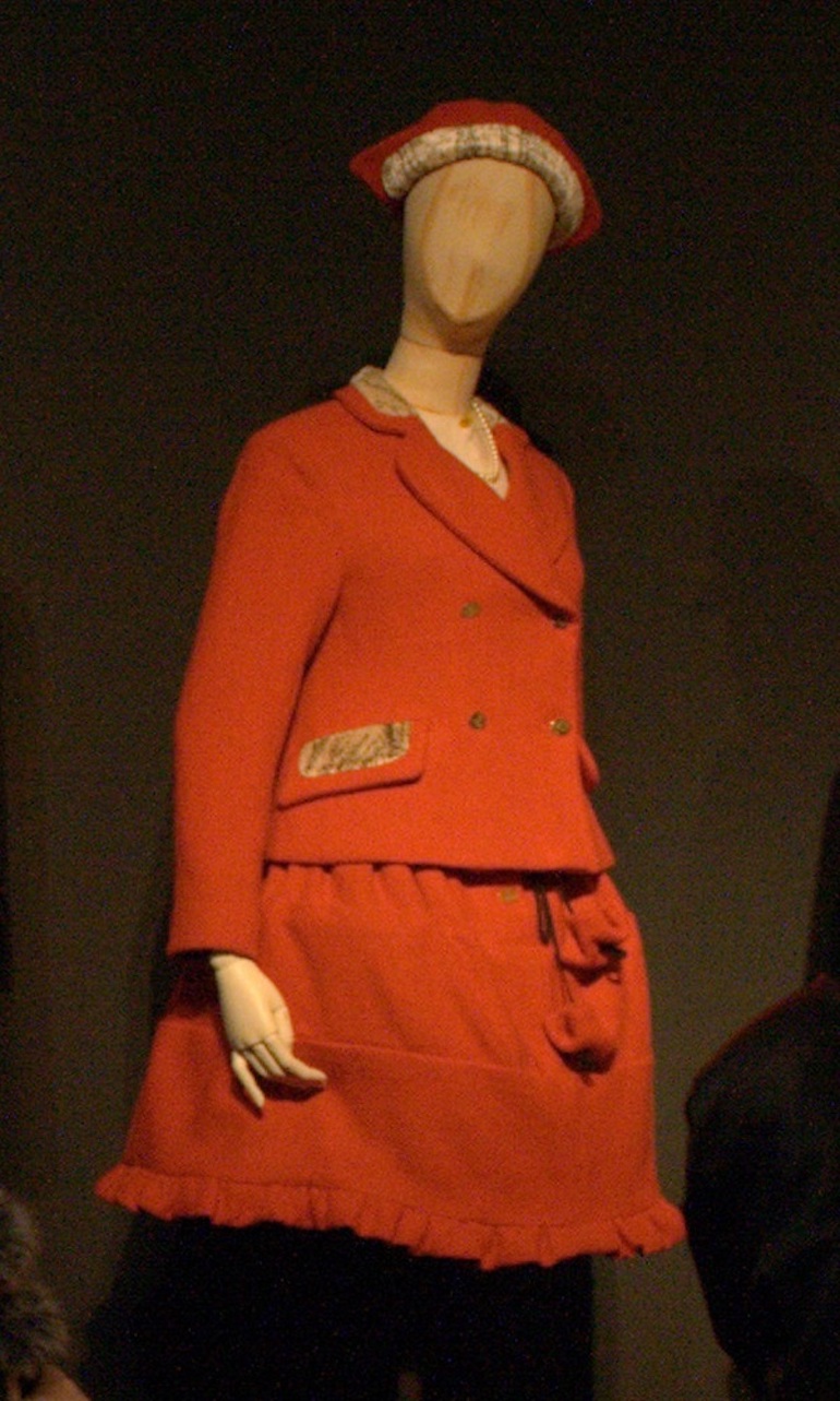 Vivienne Westwood Mini Crini. Photo Credit: © Woehning via Wikimedia Commons.