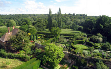 Formal Gardens at Sissinghurst Castle. Photo Credit: © Oast House Archive via Wikimedia Commons.