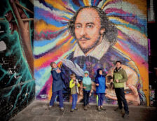 The 'Five Backpacks', a travelling US family, enjoy The Bard by Anglo-Australian street artist Jimmy C. Photo Credit: ©  Antony Robbins.