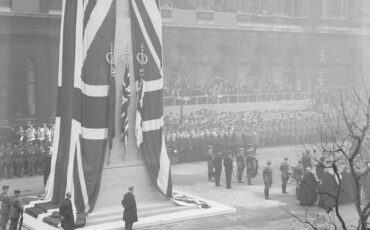 unveiling of the permanent Cenotaph in London at Whitehall, by King George V, 11 November 1920. Photo Credit: © Imperial War Museum.