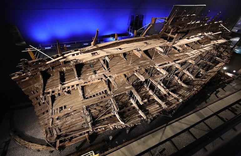 Remains and support structure for Mary Rose, King Henry VIII’s prized warship. Photo Credit: © Geni @ Wikimedia Commons.