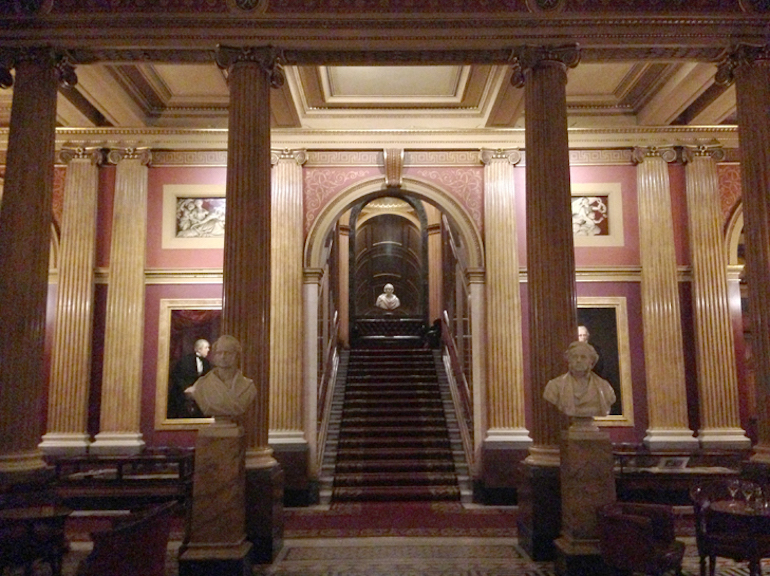 Lobby of the Reform Club, a private members club in London featured in Bridergton. Photo Credit: © Alexander Williams via Wikimedia Commons.