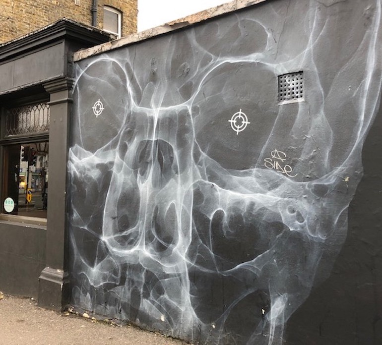 I See Through You, Shol-1, Bell Pub, Forest Road, Walthamstow. Photo Credit: © Gail Jones. 