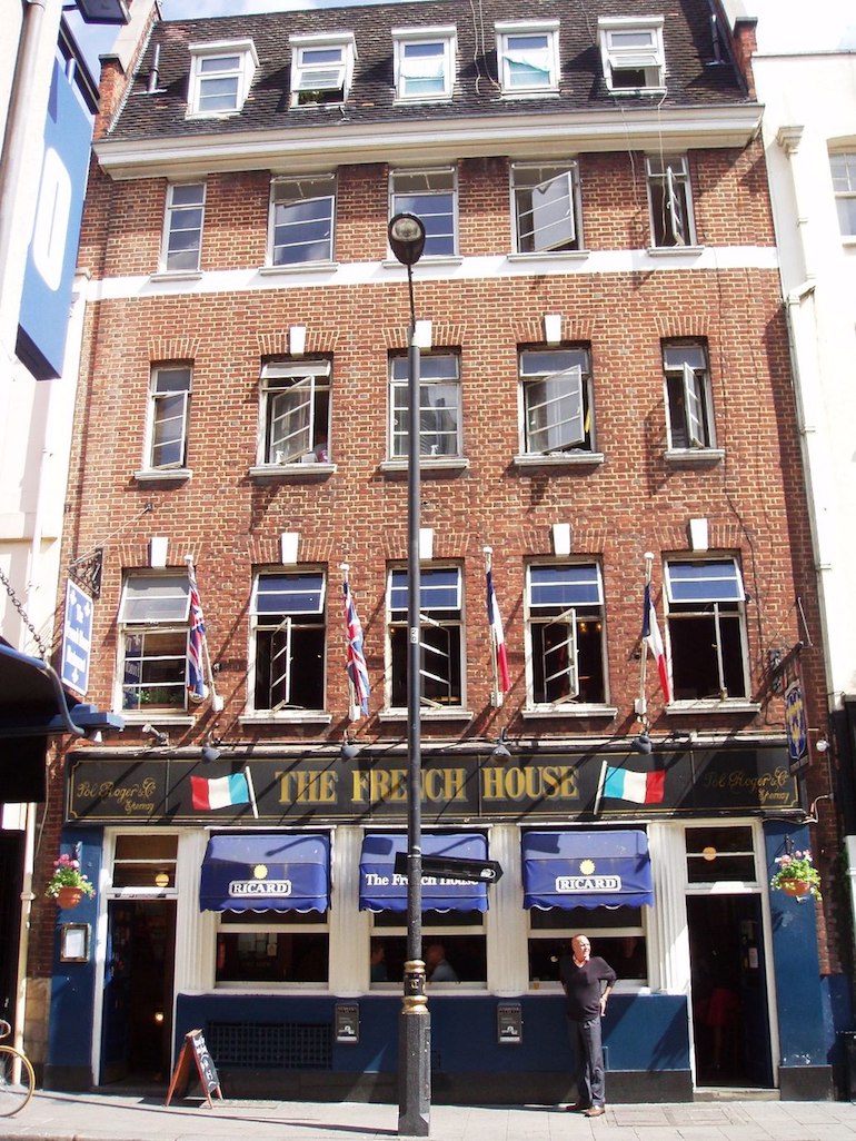 The French House pub in Soho area of London. Photo Credit: © Ewan Munro via Wikimedia Commons.