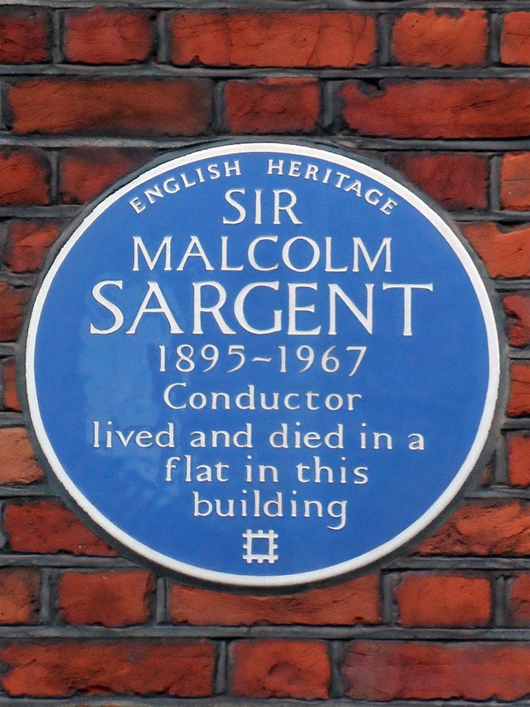 Blue plaque for Sir Malcolm Sargent. Photo Credit: © Spudgun67 via Wikimedia Commons.