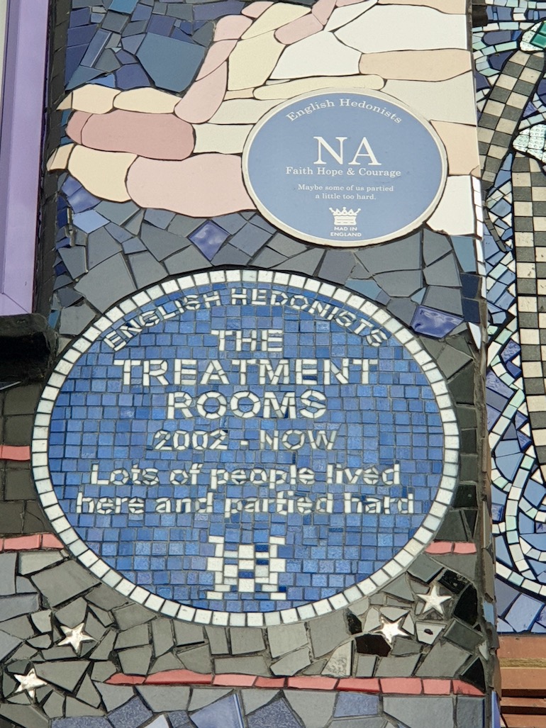 Blue plaques at the Carrie Reichardt Mosaic House, Chiswick area of London. Photo Credit: © Christopher Hayden.