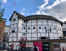 Shakespeare’s Globe – the Globe Theatre and the Sam Wanamaker Playhouse. Photo Credit: © Ursula Petula Barzey.
