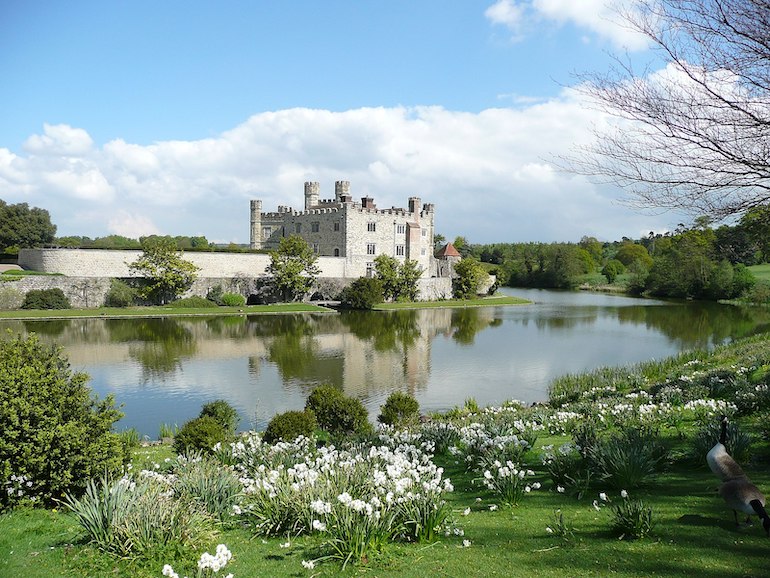 Leeds Castle. Photo Credit: Adusha via Wikimedia Commons. 