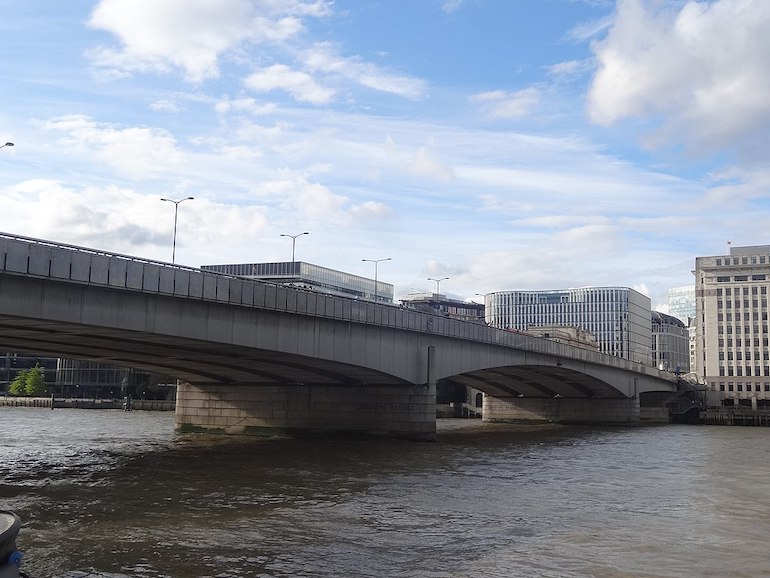London Bridge from St Olaf Stairs. Photo Credit: © Jordiferrer via Wikimedia Commons.