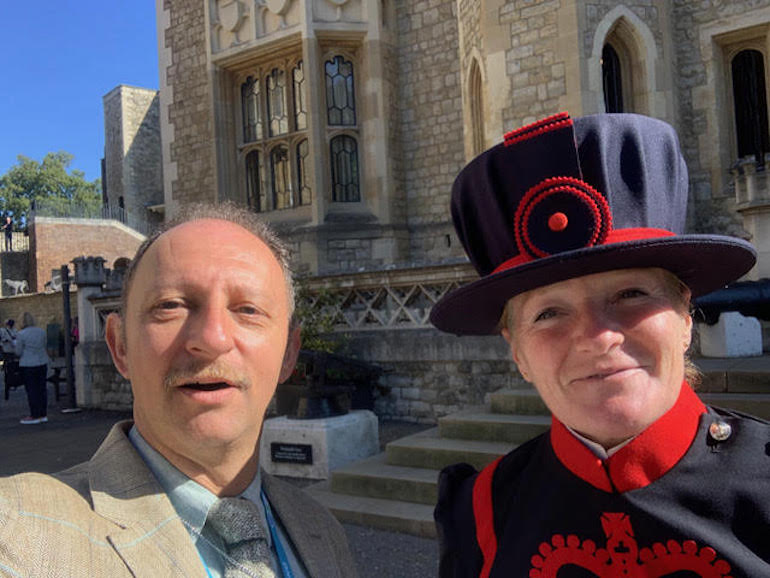 Yeoman Warder Emma Rousell and Blue Badge Tourist Guide Russell Nash. Photo Credit: © Russell Nash.