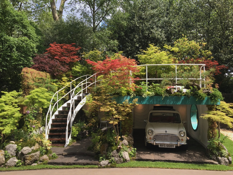 Senri-Sentei Garage Garden designed by Kazuyuki Ishihara at the 2016 RHS Chelsea Flower Show. Photo Credit: © Ursula Petula Barzey.