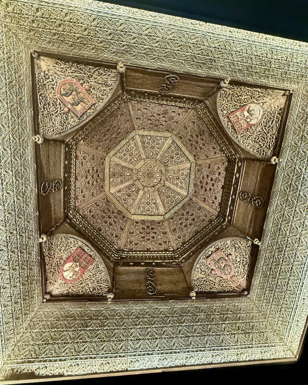 Torrijos Ceiling at the V & A East Storefront. Photo Credit: © Ursula Petula Barzey.
